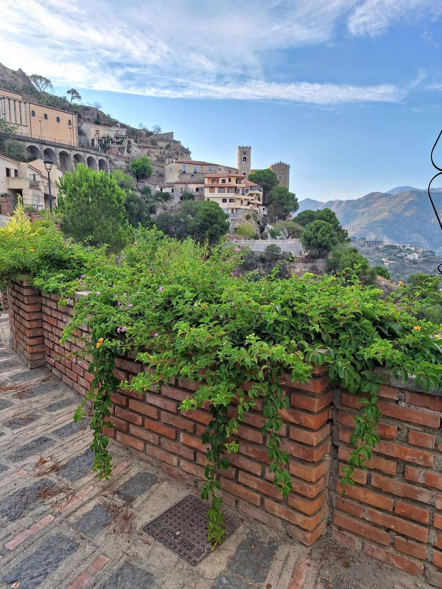 A Casa Da Nonna Brasa Holiday Home Savoca Exterior photo